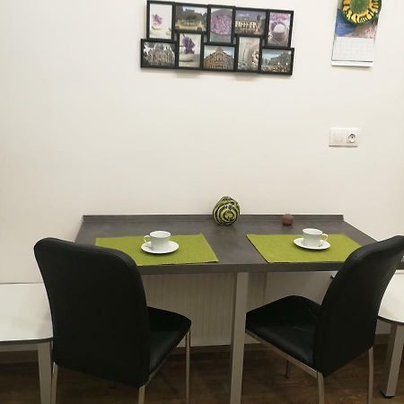 Class Apartment Сегед Экстерьер фото