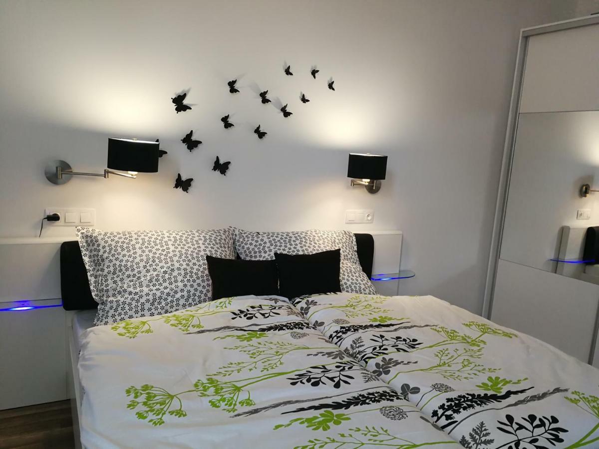 Class Apartment Сегед Экстерьер фото