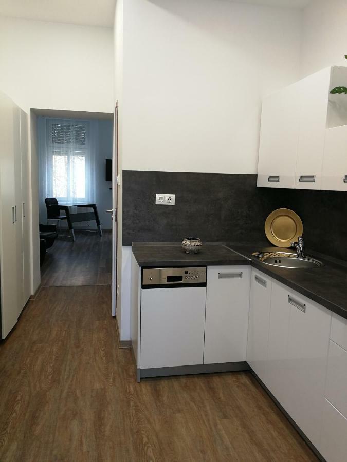 Class Apartment Сегед Экстерьер фото